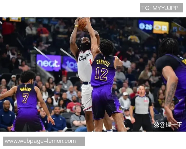 2019年12月20日火箭队与快船队激战回顾精彩瞬间与赛后分析